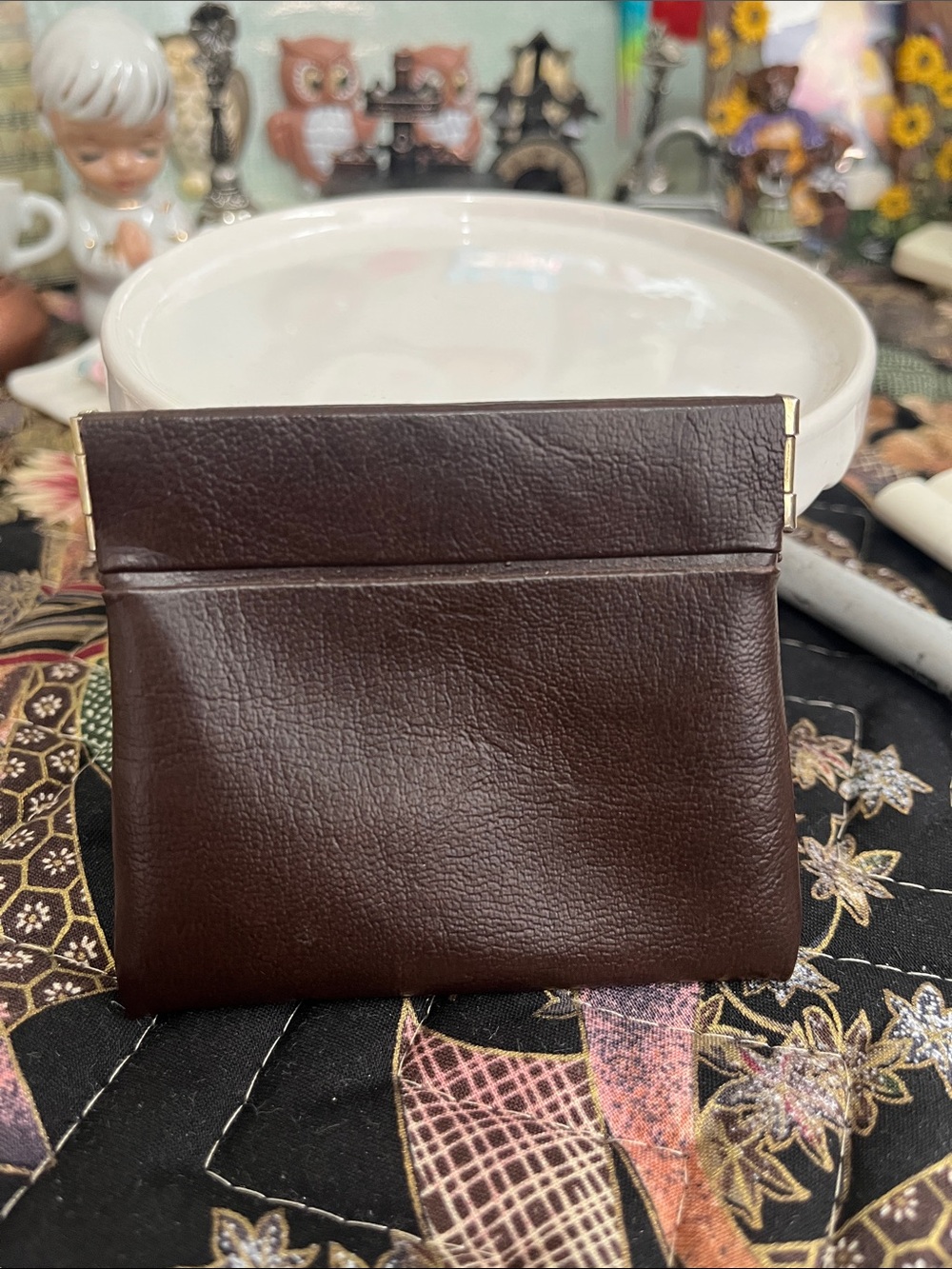 Vintage Brown Genuine Leather Squeeze Coin Purse Snap Frame Change Holder Retro